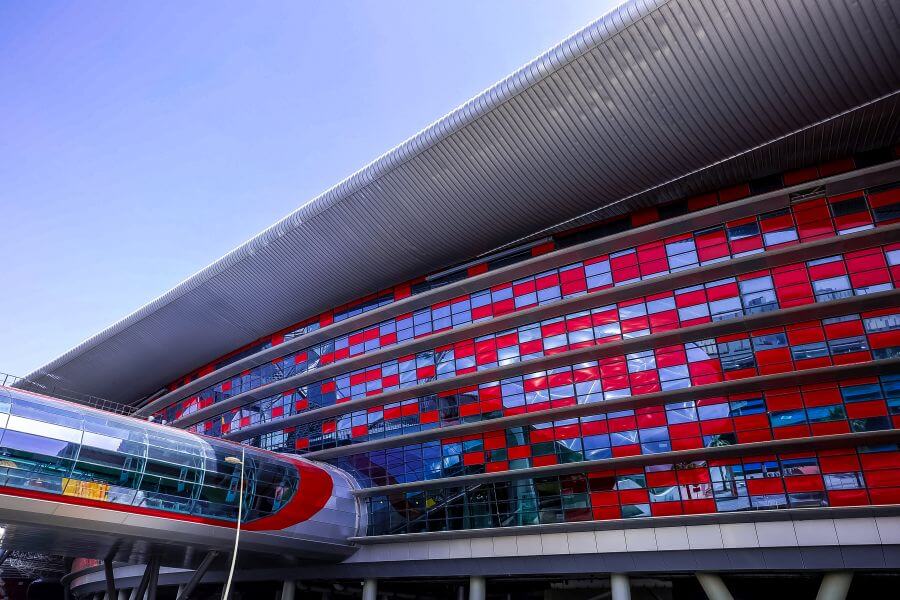 Ferrari World Abu Dhabi budynek