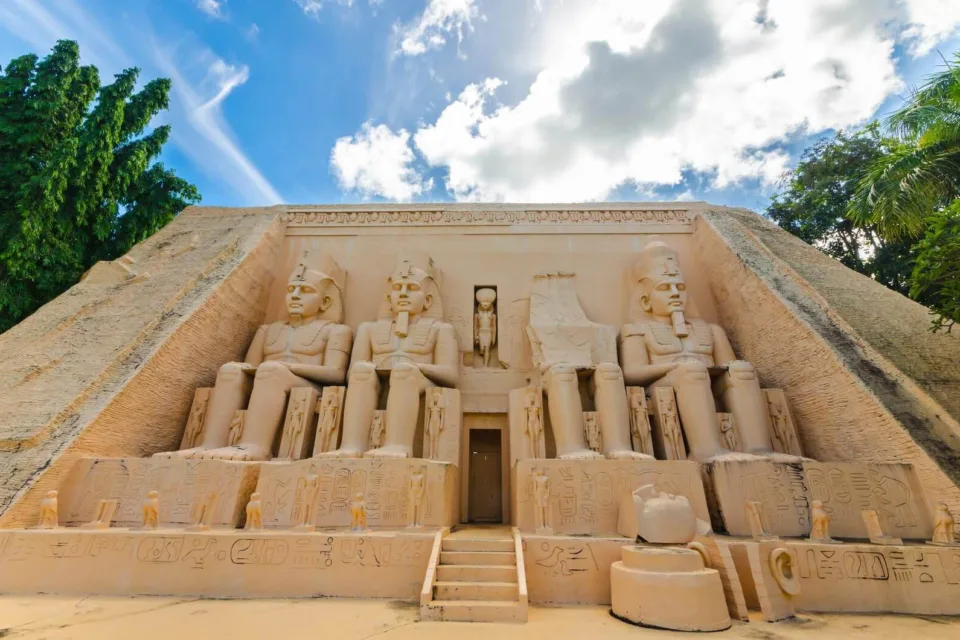 abu simbel