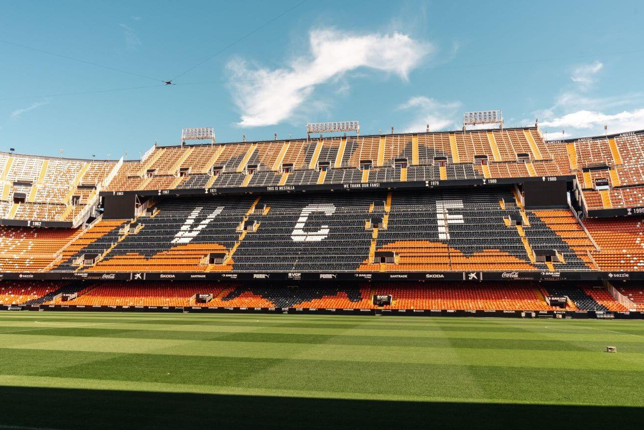 estadio mestalla trybuny