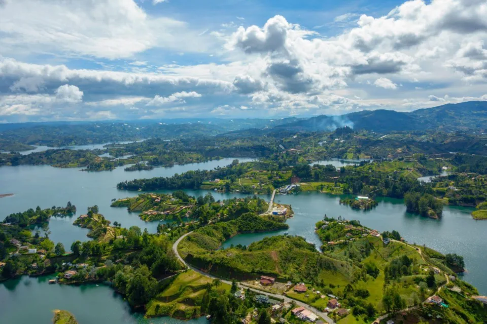 el peñón de guatapé