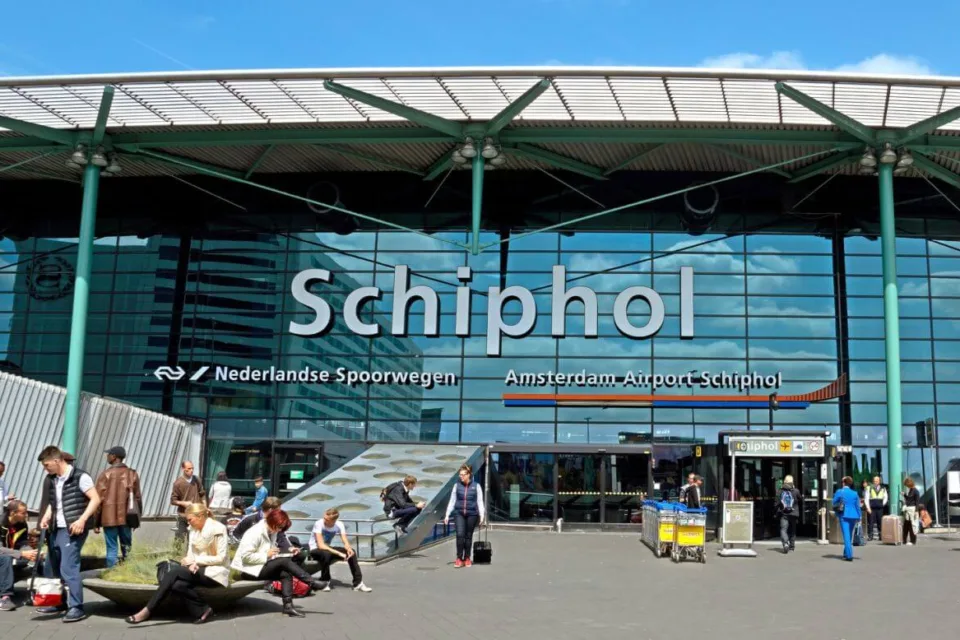 dojazd z lotniska schiphol do centrum amsterdamu